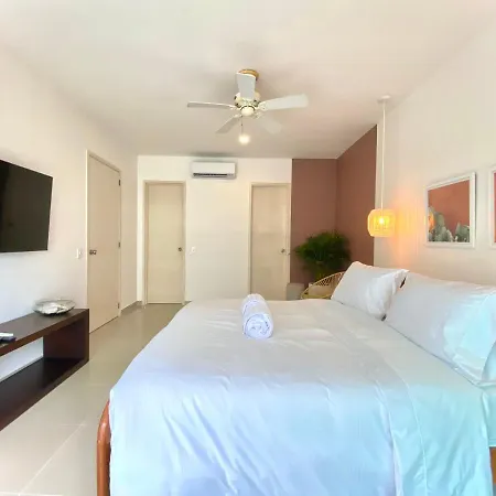 Unique 2br With Pool In Sunny Apartamento