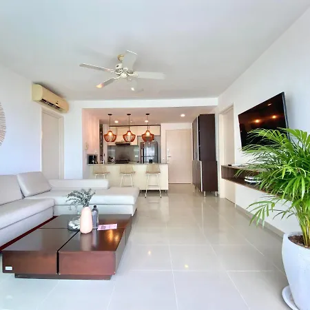 Apartment Unique 2br With Pool In Sunny Cartagena