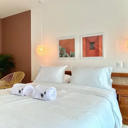Apartment Unique 2br With Pool In Sunny *